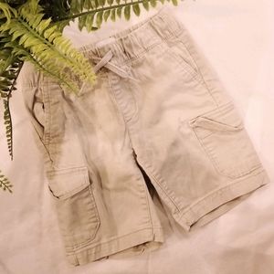 Boys cargi shorts, size 5, excellent cond